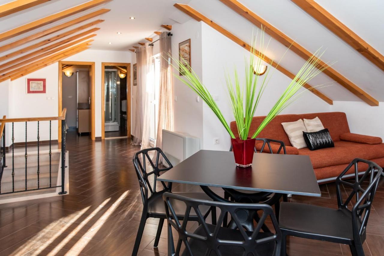 Apartments Sutalo 察夫塔特 外观 照片